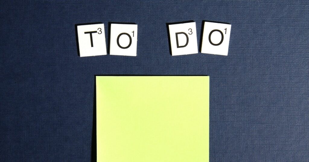 staying organized with to-do list and task manager